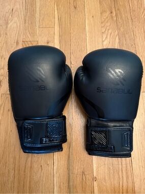 Black Boxing Gloves - Sanabul Essential Gel Boxing Gloves for men or women